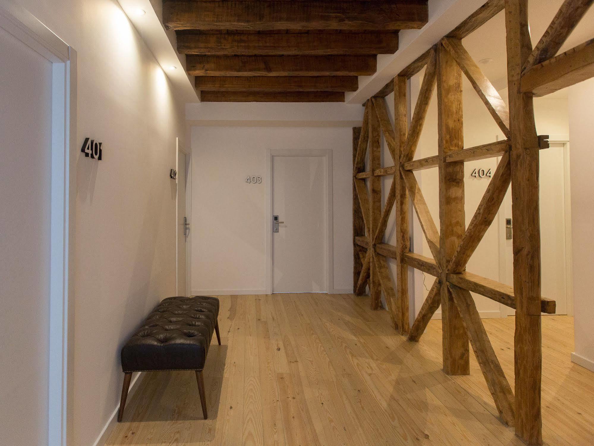 The 8 - Downtown Guest house 2*